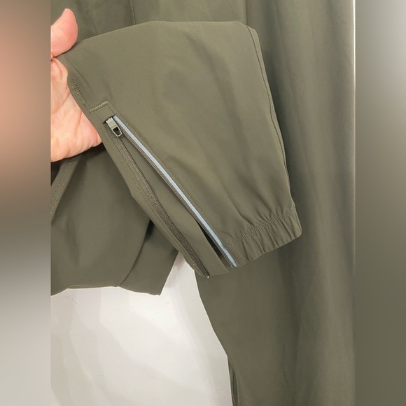 Lululemon Surge Olive Green Jogger Pants TALL Size Medium - Picture 7 of 7